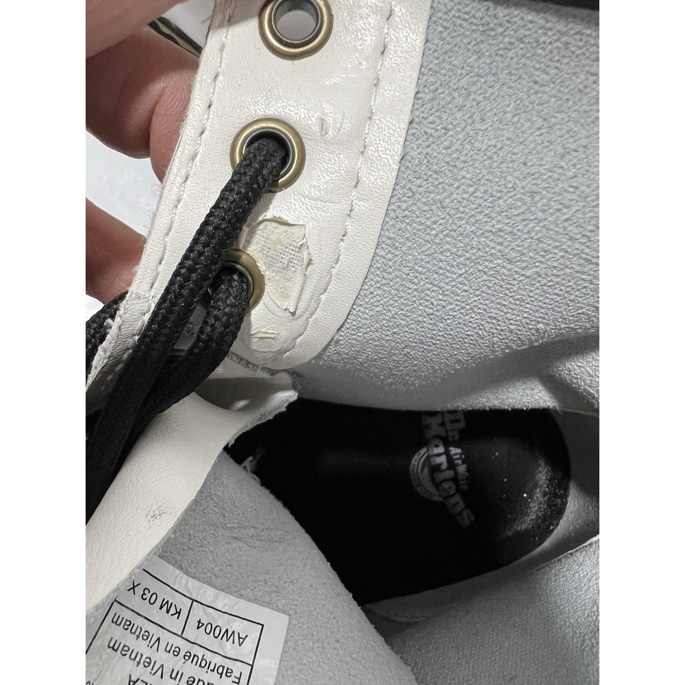 DR. MARTENS Zavala Women's 7 / Men's 6 White Leather Combat Boots Grunge Punk - Picture 10 of 12